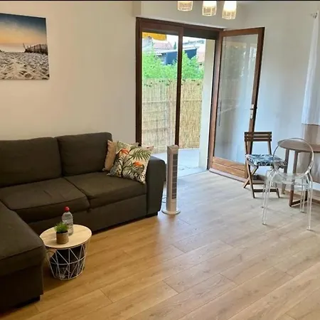 Cannes Apartment *